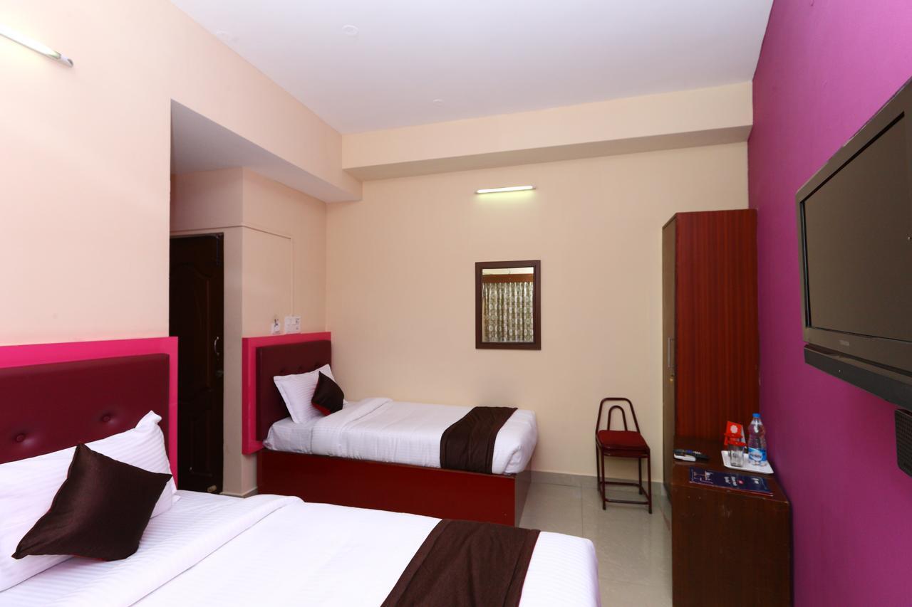 فندق شينايفي  Oyo 8410 Rajeswari Tower المظهر الخارجي الصورة