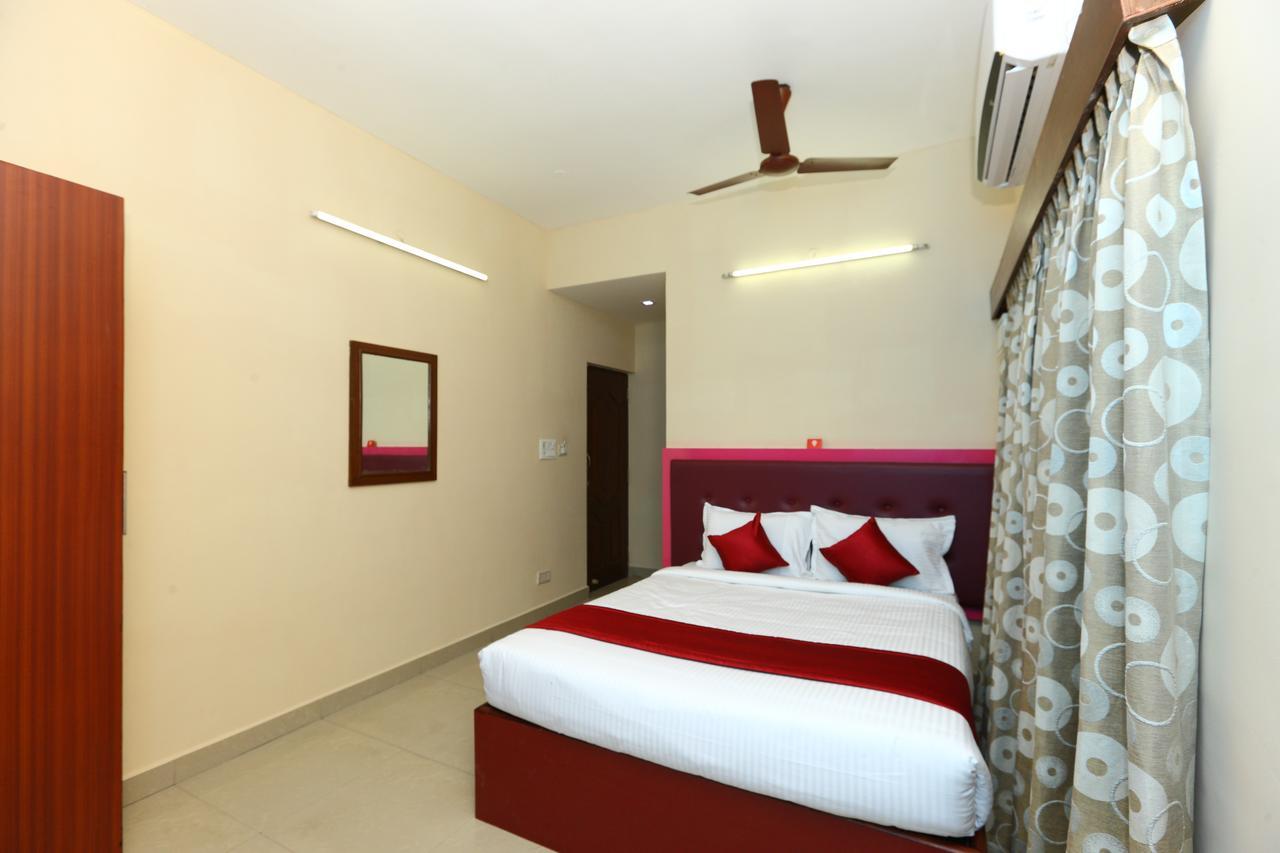 فندق شينايفي  Oyo 8410 Rajeswari Tower المظهر الخارجي الصورة