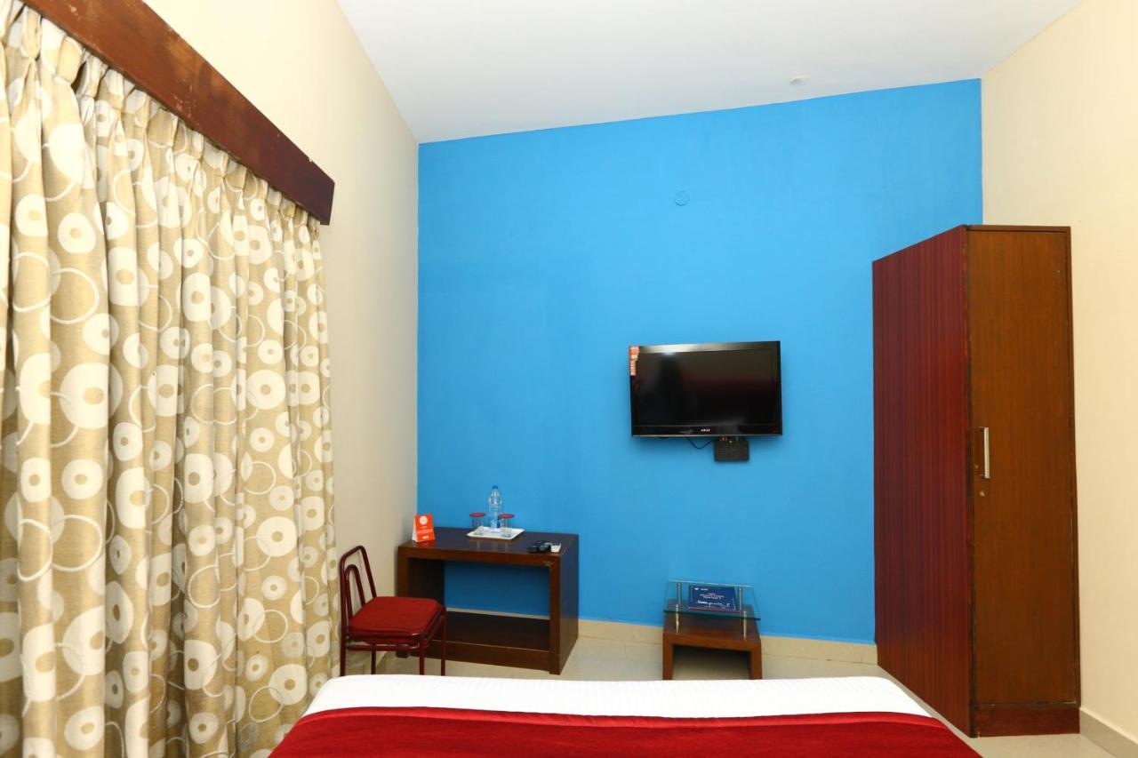 فندق شينايفي  Oyo 8410 Rajeswari Tower المظهر الخارجي الصورة