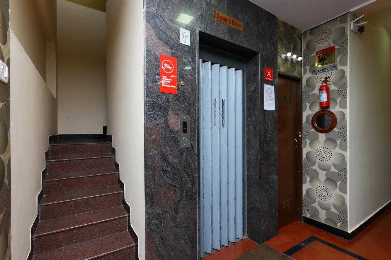 فندق شينايفي  Oyo 8410 Rajeswari Tower المظهر الخارجي الصورة