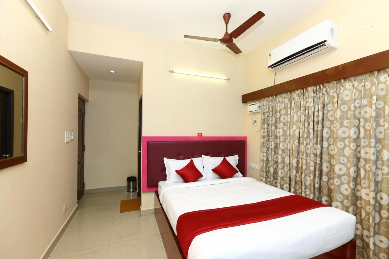 فندق شينايفي  Oyo 8410 Rajeswari Tower المظهر الخارجي الصورة