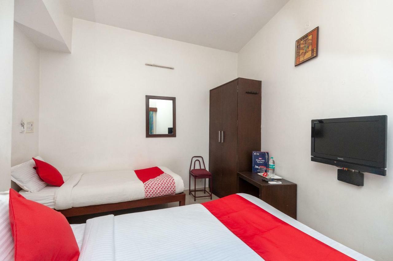 فندق شينايفي  Oyo 8410 Rajeswari Tower المظهر الخارجي الصورة